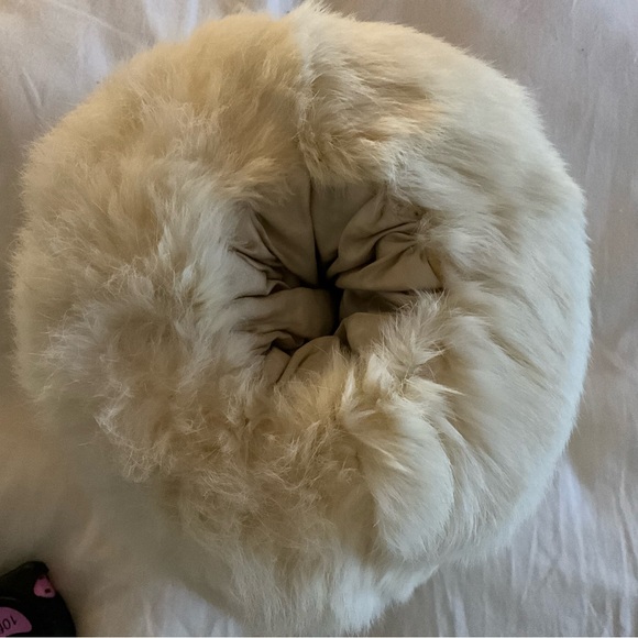 Rabbit Muff - Picture 2 of 4